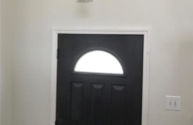 7420 Mexico Road Gallery 2