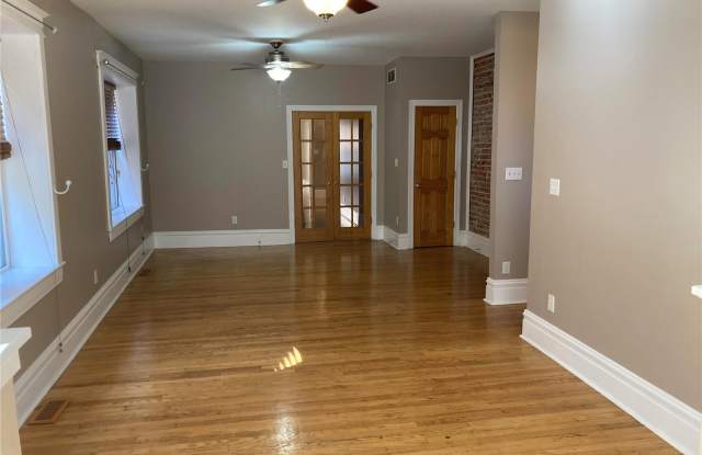 2635 South Kingshighway Gallery 4