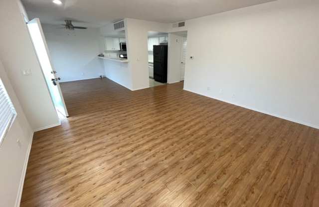 5317 Denny Ave. photos photos