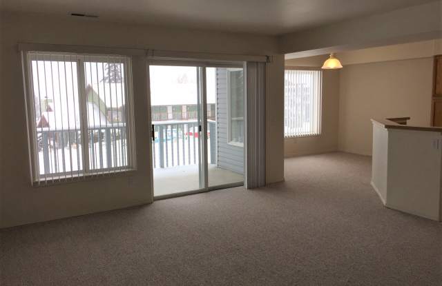 2305 West Woodin Avenue Unit 2D - 1 Gallery 4