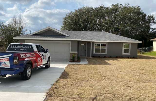 *** COMING SOON NOT AVAILABLE FOR SHOW UNIT MID APRIL....3/2/2 Silver Spring Shores **Won't Last*** photos photos