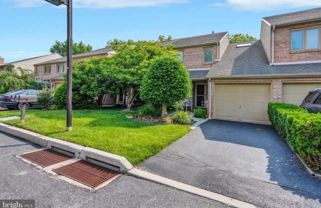 71 AMITY DRIVE photos photos