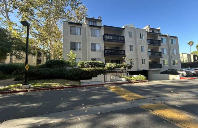 $3,295! Charming 2-Bed, 2-Bath Corner Unit in Gated Culver City Community! - 1101 Summertime Lane, Culver City, CA 90230