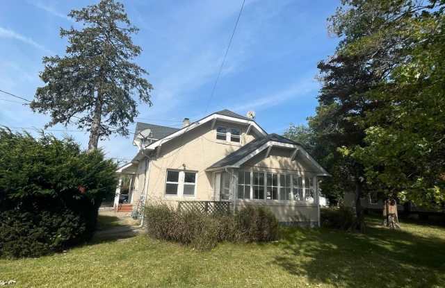 399 W Park Avenue unit: 1 photos photos