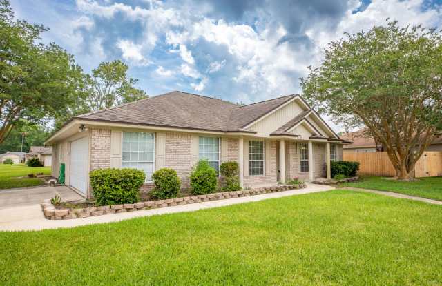 Kensington Gardens - 2081 Magnus Lane, Jacksonville, FL 32246