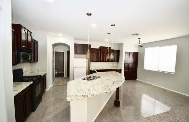 3106 E Andre Ave. Gallery 3
