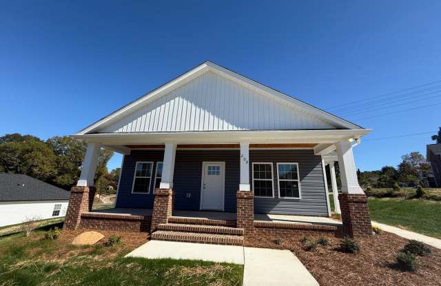 Three bedroom, 2 bath house in Graham photos photos