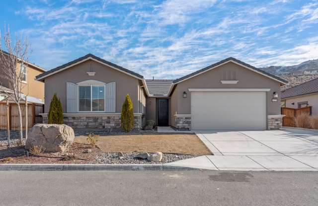 FULLY FURNISHED PALISADES HOME WITH UTILITIES INCLUDED, 3-CAR GARAGE & OUTDOOR ENTERTAINING SPACE photos photos