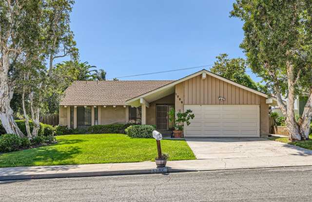 3 Bedroom 2 Bath Single story Carlsbad home with large backyard!!! photos photos
