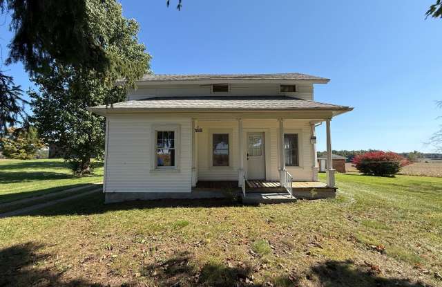 Unique Centennial Farmhouse in Liberty Township Gallery 1