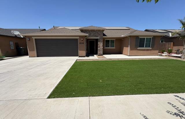 North East Visalia Home Available now! photos photos