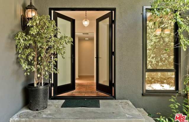 1255 N Norman Pl Gallery 4