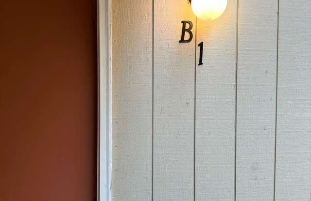 One Bedroom For Rent photos photos