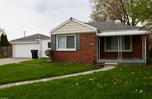 25847 Carl St - 25847 Carl Street, Roseville, MI 48066