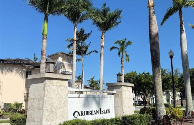 2665 NE 4th St photos photos