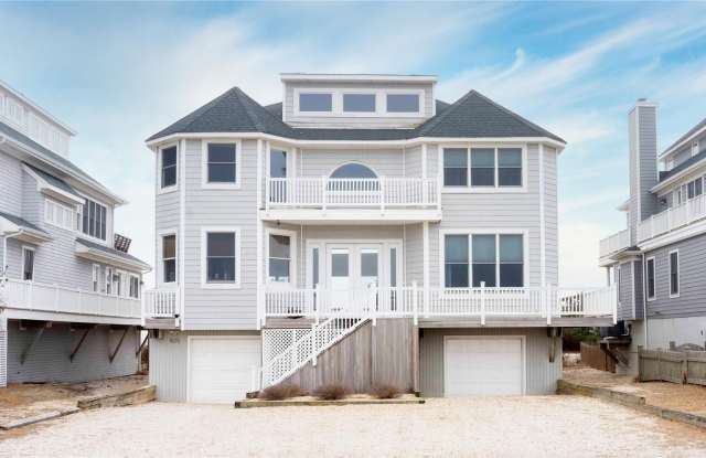 825 Dune Road photos photos