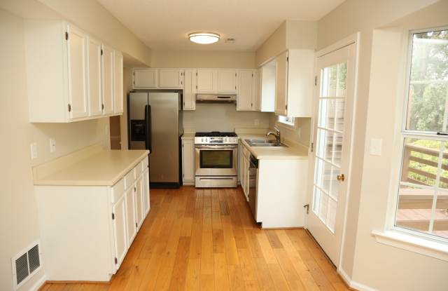 3 Bedroom Townhouse in Minor Hill Gallery 1