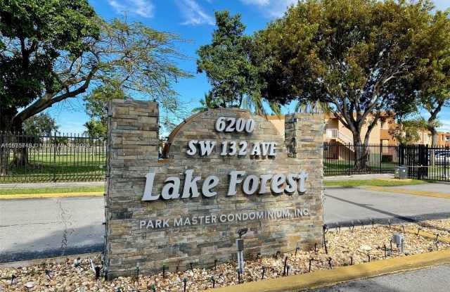6208 SW 131st Pl - 6208 Southwest 131st Place, Kendale Lakes, FL 33183