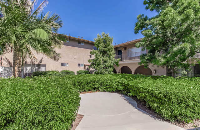 Buena La Vista Apartment Homes Gallery 2