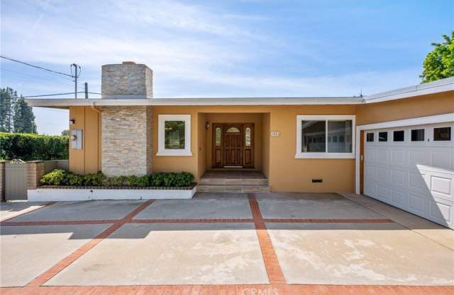 1935 W 1st photos photos