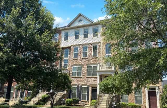 Lovely 3 BR/2.5 BA Townhome in Lanham! photos photos