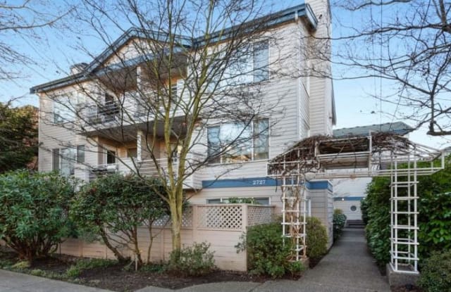 2727 Franklin Ave E #302 - 2727 Franklin Avenue East, Seattle, WA 98102