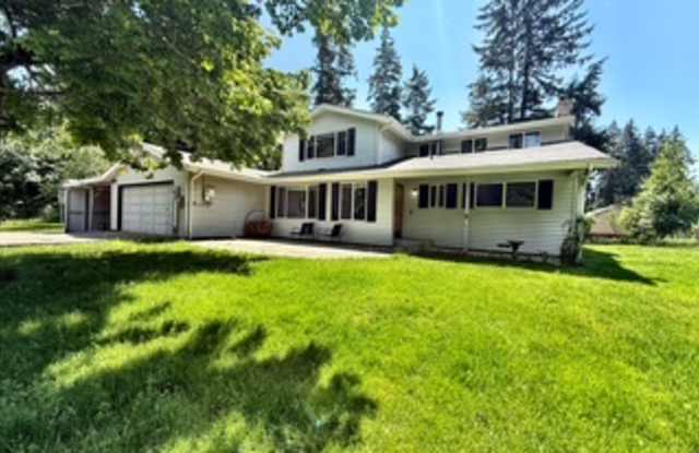 450 Northeast Riverhill Drive photos photos