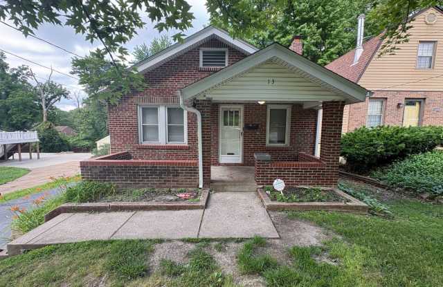 Charming & Updated 3BR Home with Huge Yard & Storage photos photos