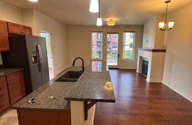 Polleys Square Luxury Condo For Rent photos photos