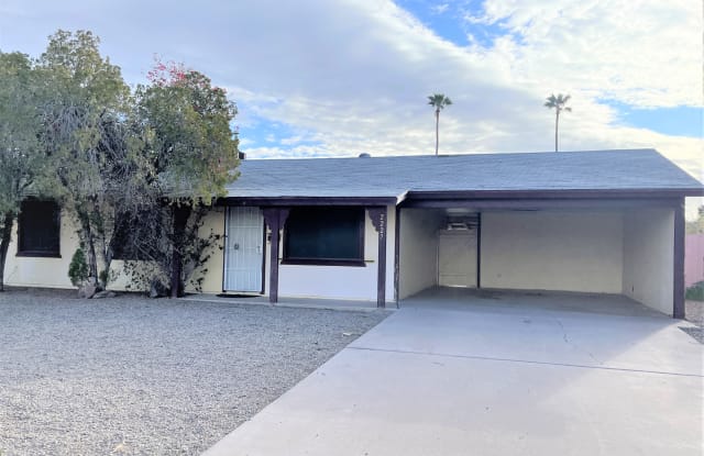 2227 N 65th Dr - 2227 North 65th Drive, Phoenix, AZ 85035