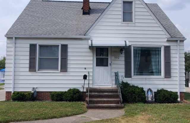 1510 Tuxedo Avenue Gallery 2