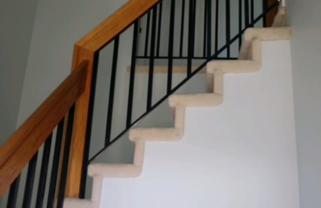 4466 Berkshire Drive - 1 Gallery 4