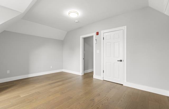 95 Roanoke Street - 4 Gallery 2