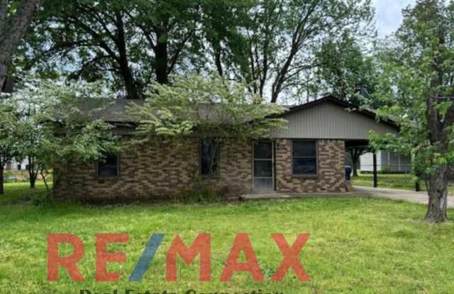 Sorry No Smoking/Vaping and Pets Permitted with Restrictions photos photos