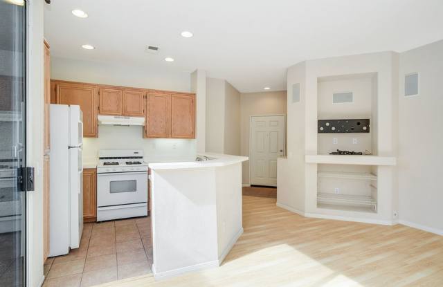 3BR/2.5BA Two-Story Scripps Ranch Home with Private Yard, 2-Car Garage, and A/C Gallery 4