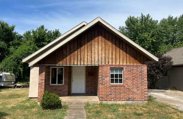 Cozy 2-Bedroom Home Ready for Move-In photos photos