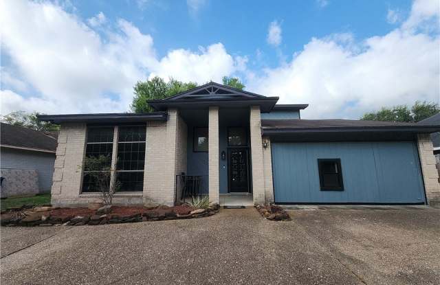 5221 Cromwell Drive photos photos