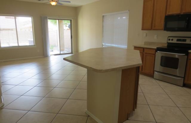 6609 W. Shaw Butte Dr. Gallery 3
