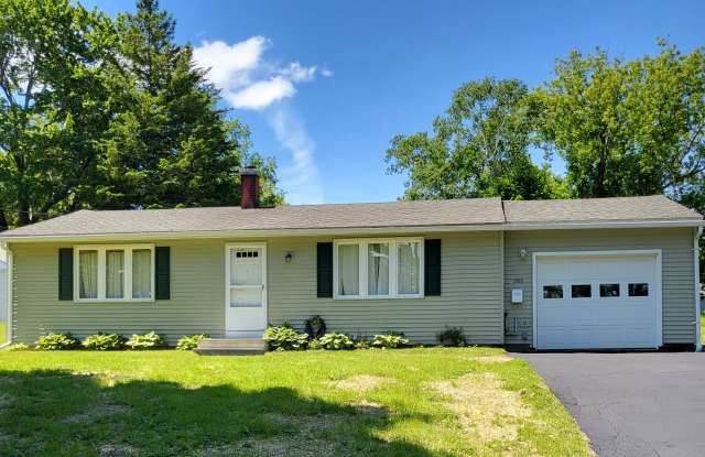 380 Pearl St - 380 Pearl Street, Bangor, ME 04401 380 Pearl St - 380 Pearl Street, Bangor, ME 04401