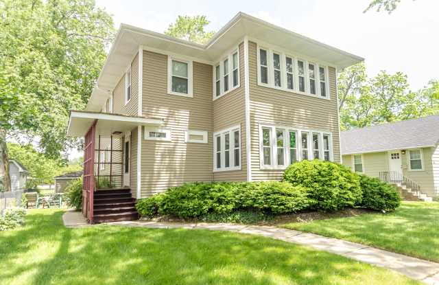 100 Belleplaine Avenue Gallery 2