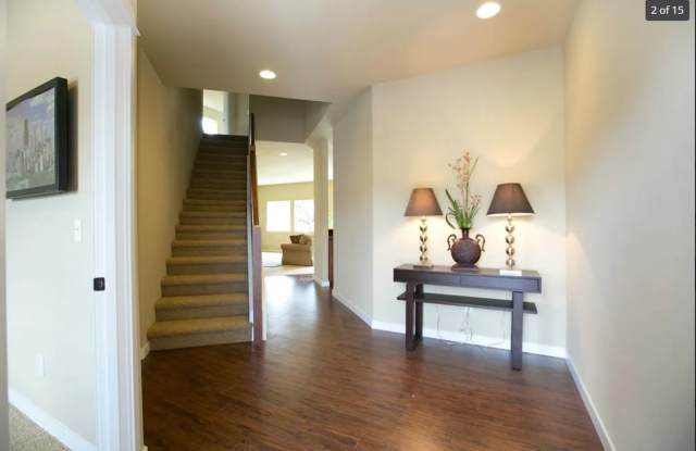 Beautiful large 5 bedroom in Rock Creek Community available now!! Gallery 3