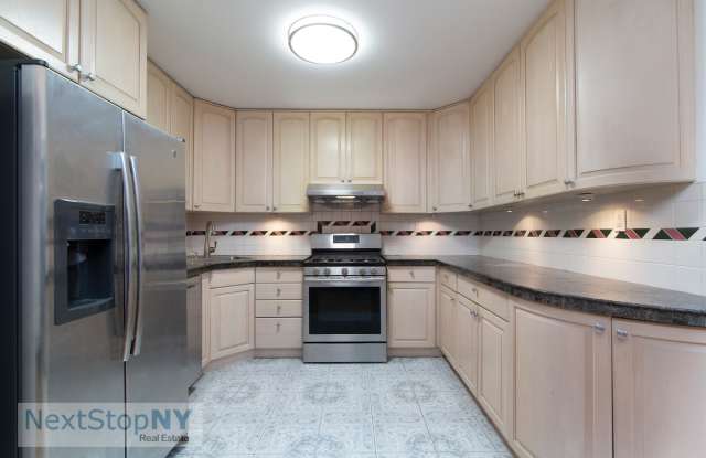 1074 Second Avenue PH3 - 1074 2nd Avenue, New York City, NY 10022