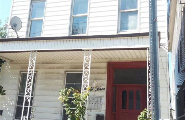 63 WESTERN AVE - 63 Western Avenue, Jersey City, NJ 07307