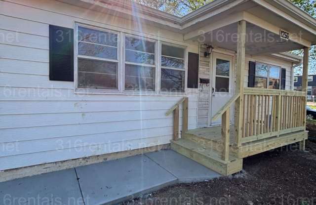 2 bed 1 bath house available! photos photos