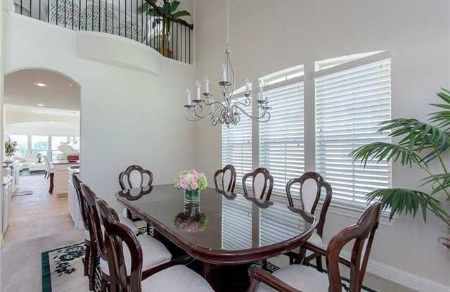 3209 Redcliff Lane Gallery 4