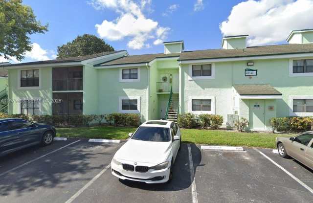 4015 NW 87th Ave photos photos