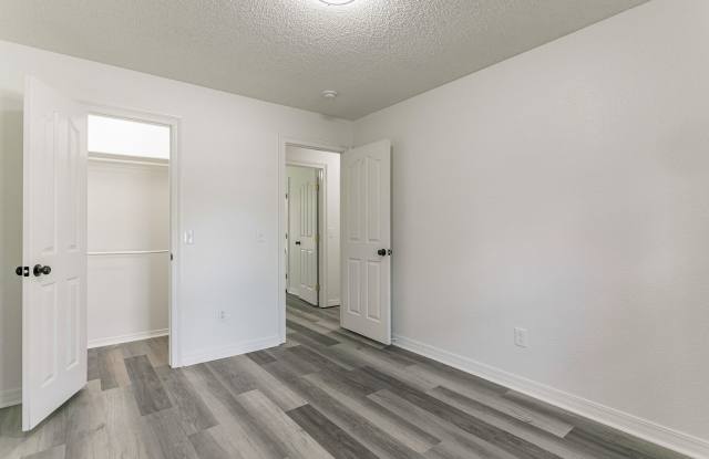 Ready for move in this November! Beautifully Renovated 3/2 Home for Rent. Gallery 4