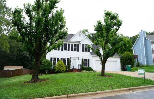 Wonderful and Spacious 3 bedroom home 2.5 bath in High Point with 2 car garage and large fenced-in yard. photos photos