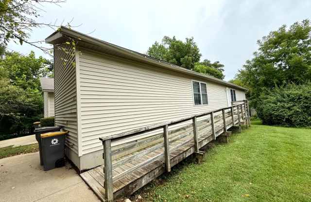 Price Reduction 3 Bedroom Available August 2025; Monthly rent $1,150.00 photos photos