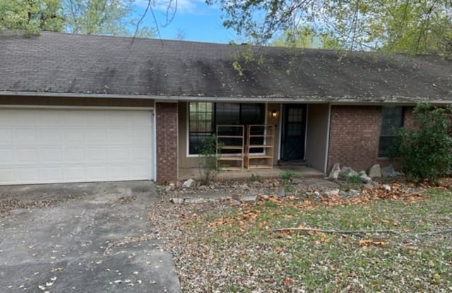 2118 Loren Cr - 2118 West Loren Circle, Fayetteville, AR 72701